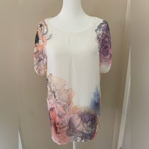 NWOT - Zara White Floral Watercolor Blouse - Size L